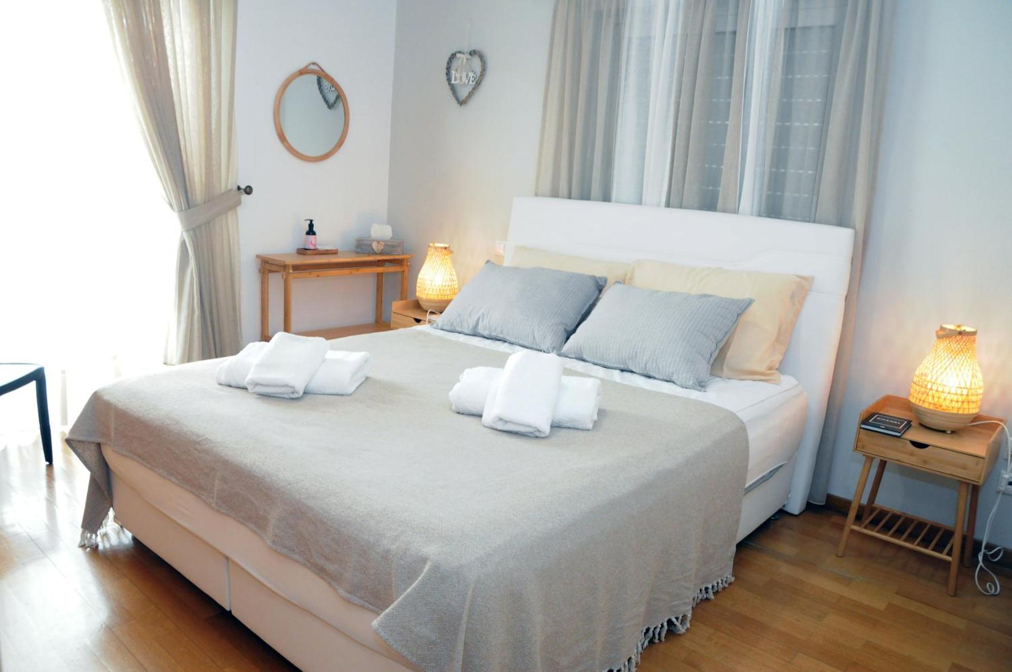 Amazing Condo By The Beach Loutráki Zewnętrze zdjęcie